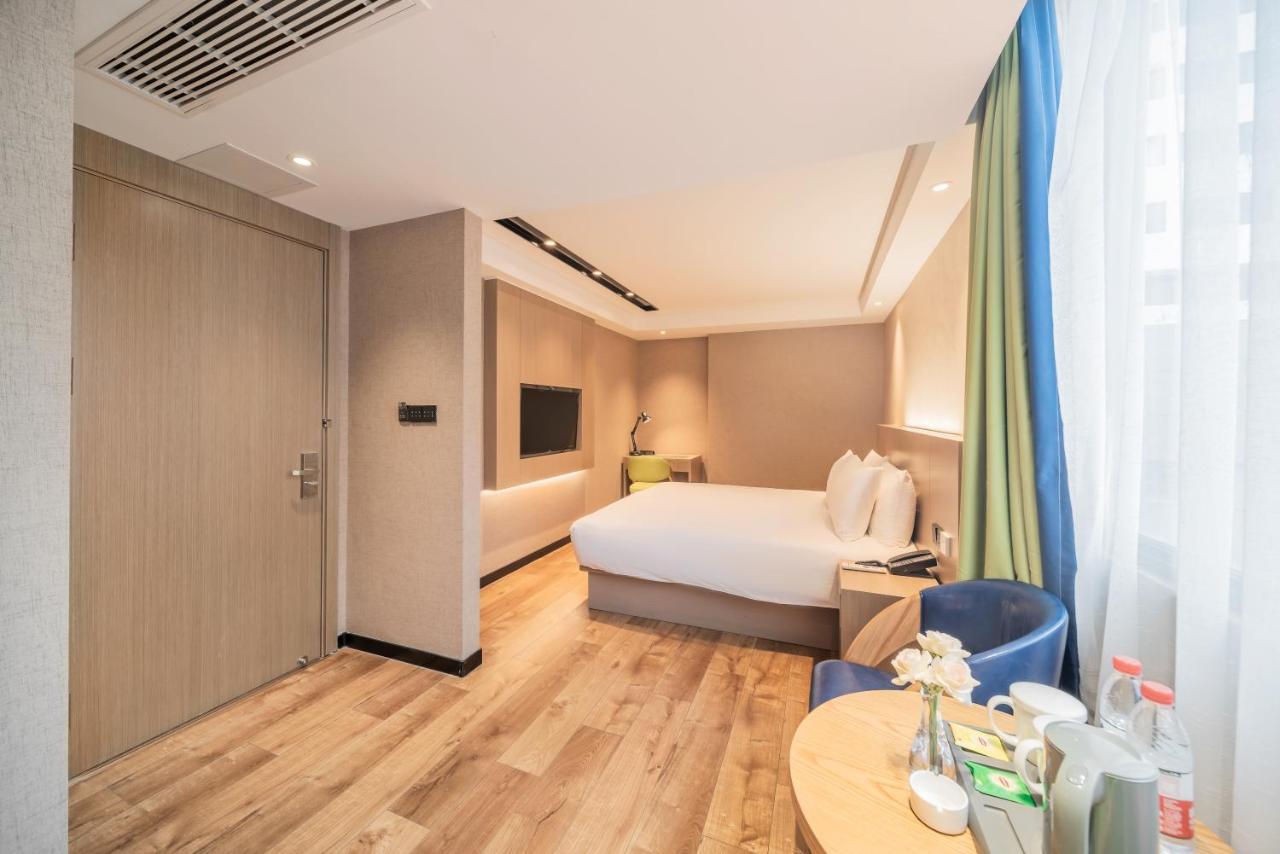 Ibis Styles Fuzhou Wuyi Square Hotel Exterior photo