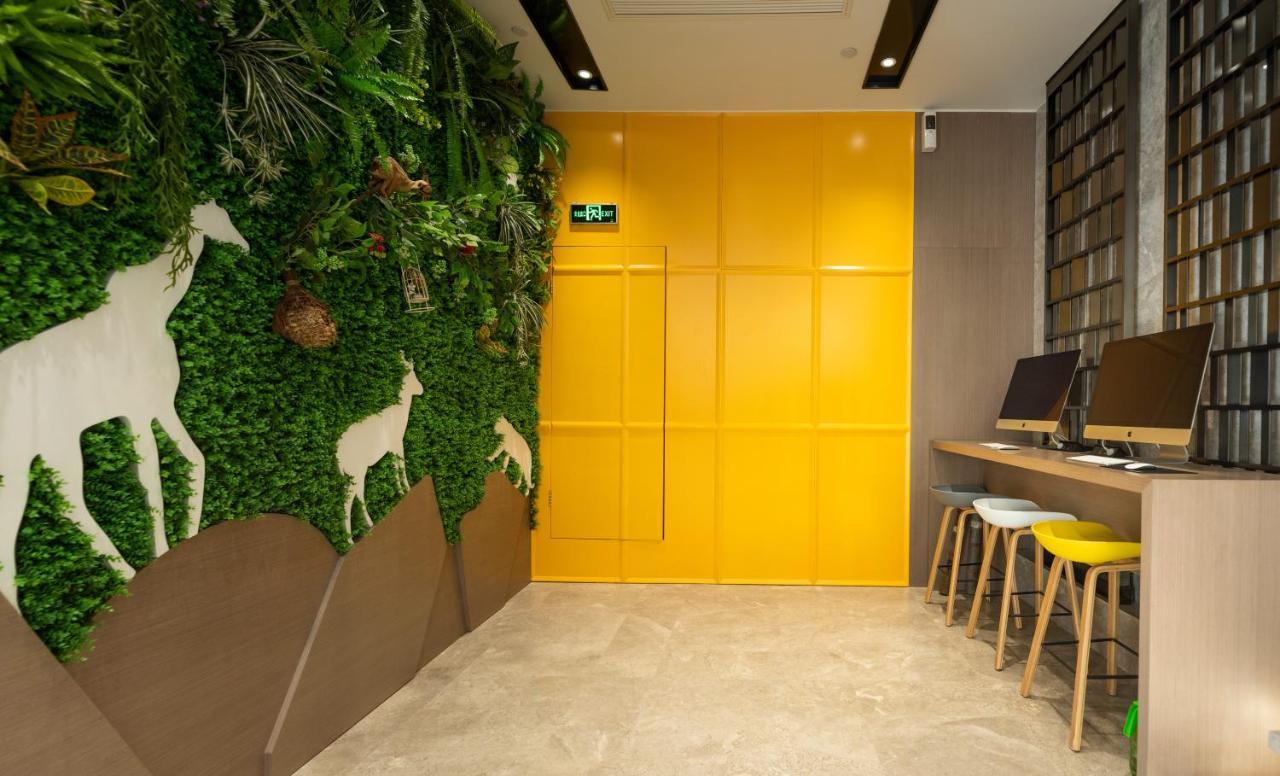 Ibis Styles Fuzhou Wuyi Square Hotel Exterior photo