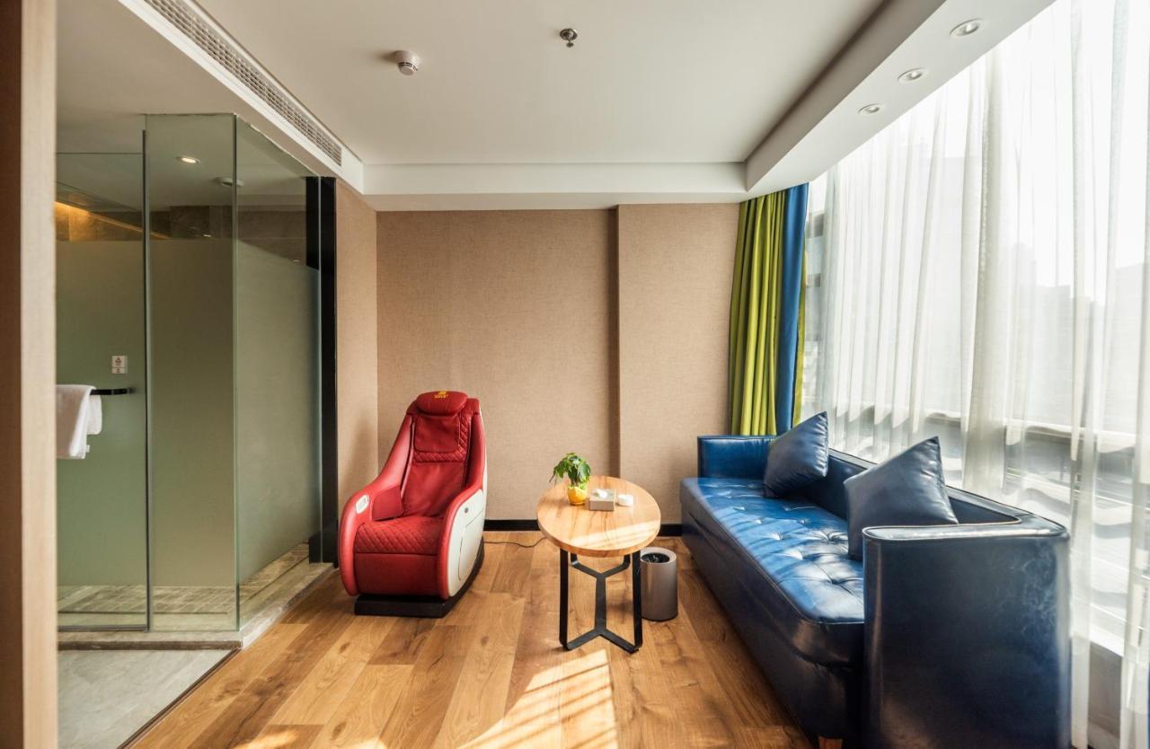 Ibis Styles Fuzhou Wuyi Square Hotel Exterior photo