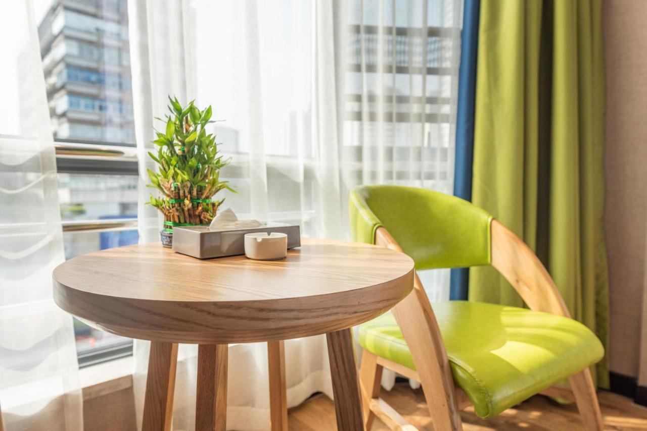Ibis Styles Fuzhou Wuyi Square Hotel Exterior photo